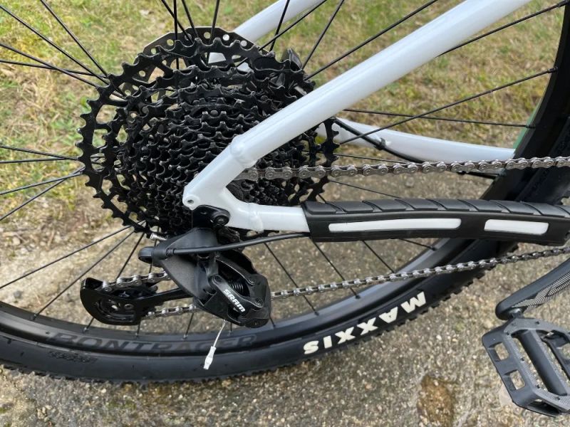 TREK MARLIN 7 Gen 3 Crystal White 2024 Velikost M (29" kolo)