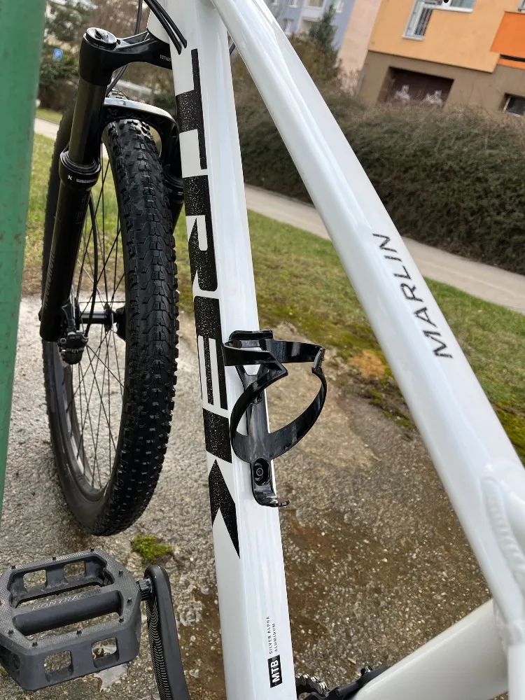 TREK MARLIN 7 Gen 3 Crystal White 2024 Velikost M (29" kolo)
