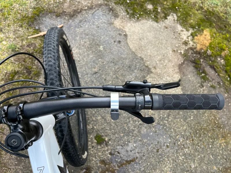 TREK MARLIN 7 Gen 3 Crystal White 2024 Velikost M (29" kolo)