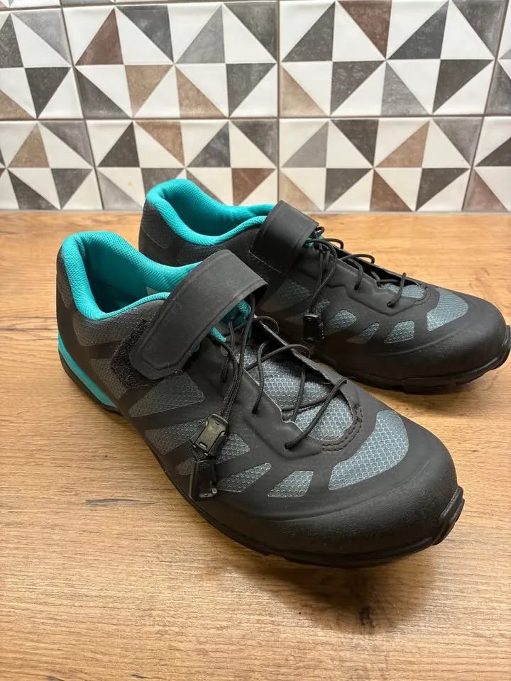  Cyklistické tretry Shimano SH-MT502 vel. 41