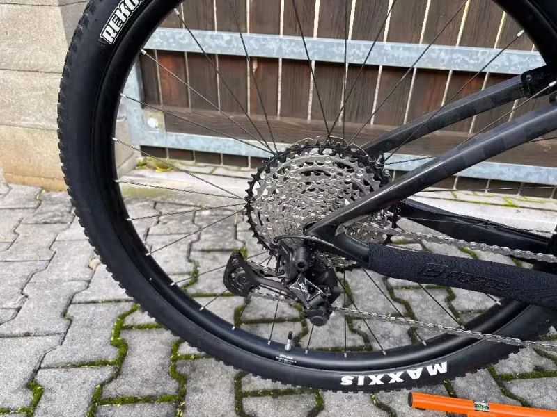 Felt Edict Carbon 29