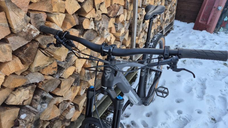 Rock Machine Blizz CRB krasny!