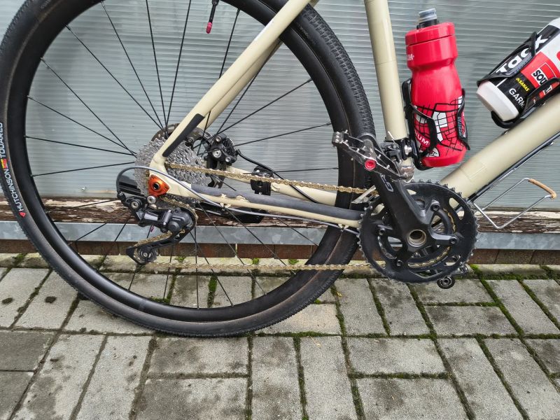 Gravel BC Flint s Fox vidlicí