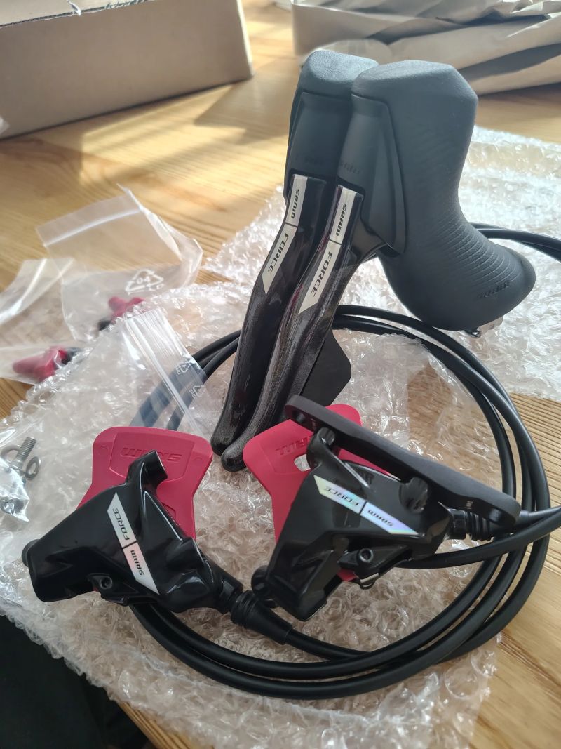 Sram Force AXS páky +hadice+trmeny