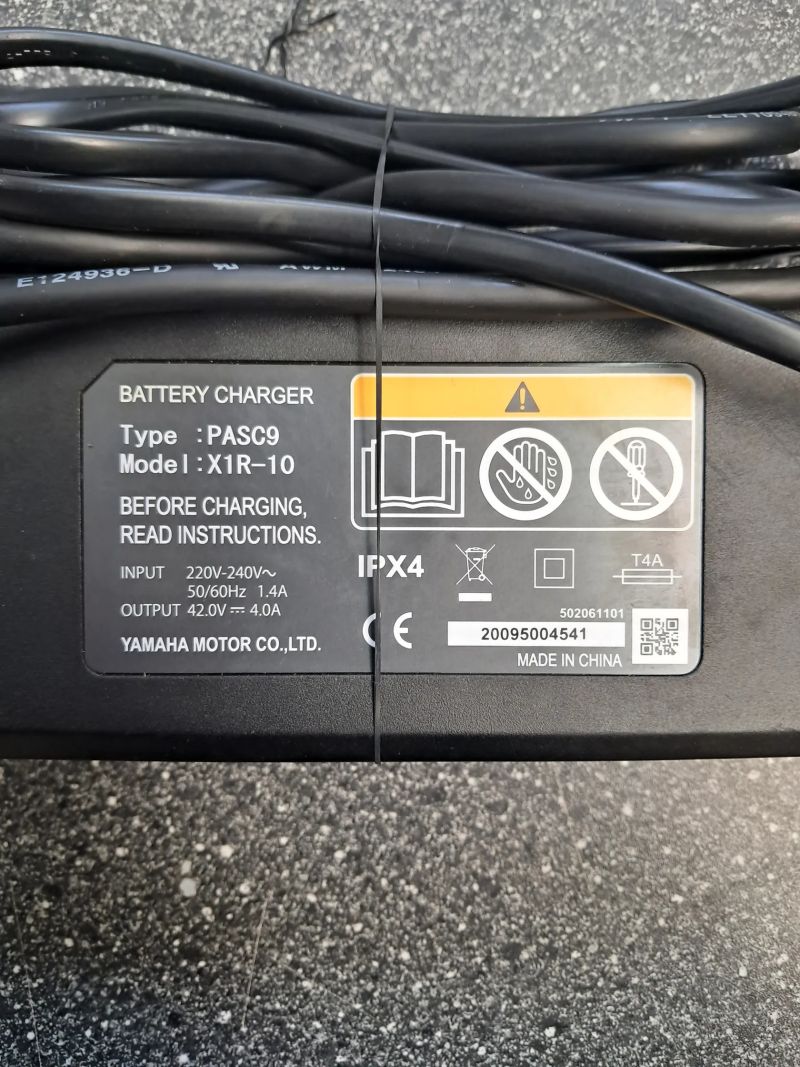 Nabíječka Yamaha 