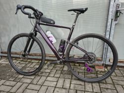 Cannondale Topstone Carbon s vidlicí Rudy XPLR + (2 sady kol)