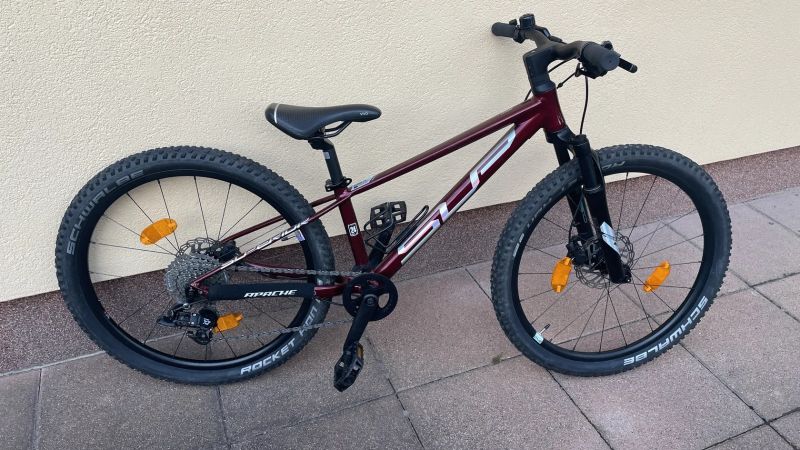 Superior Team 24 Gloss Red