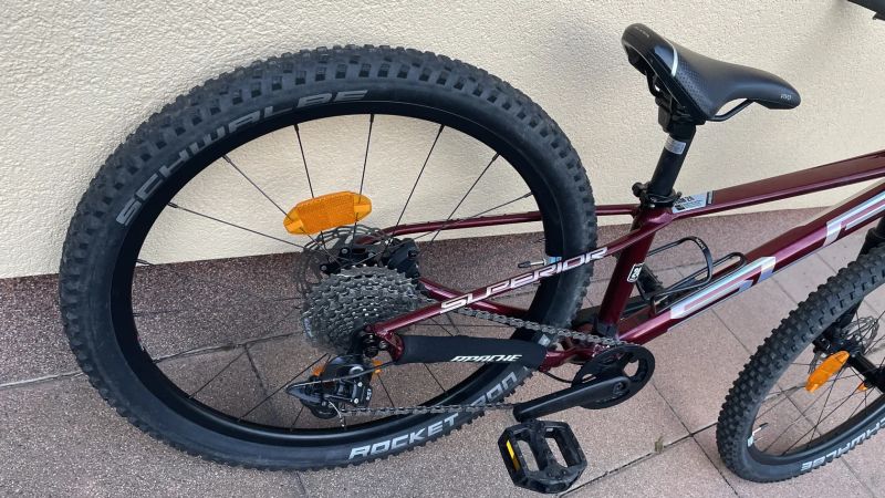 Superior Team 24 Gloss Red