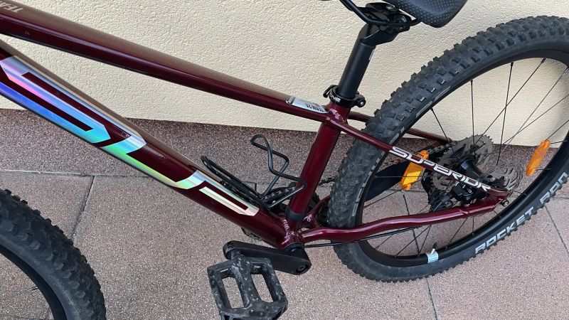 Superior Team 24 Gloss Red