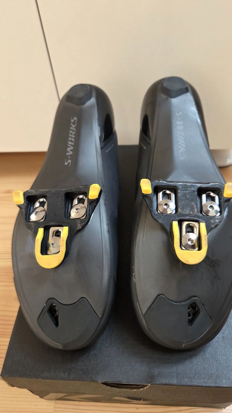 "nové" tretry Specialized S-WORKS Torch 44