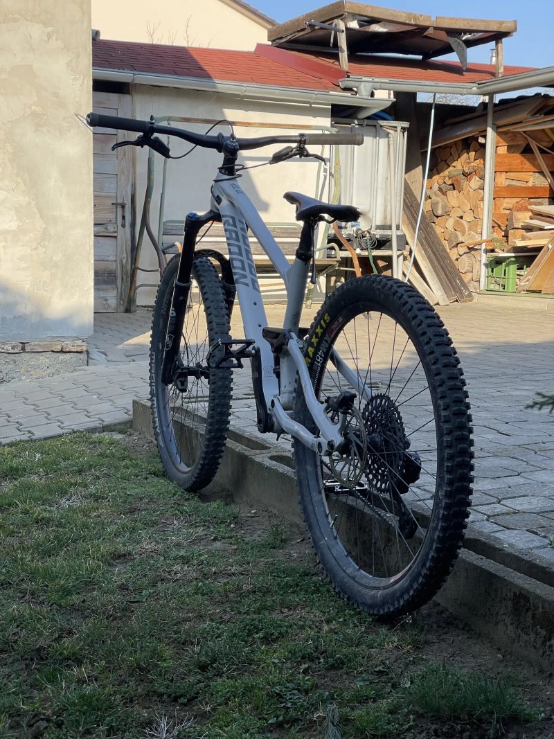 Radon Slide trail 8.0