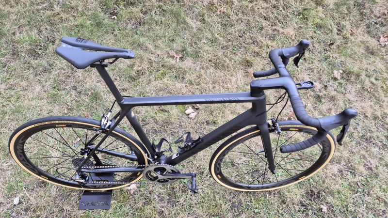 Canyon Ultimate CF SLX DURA-ACE 2x11, vel. L