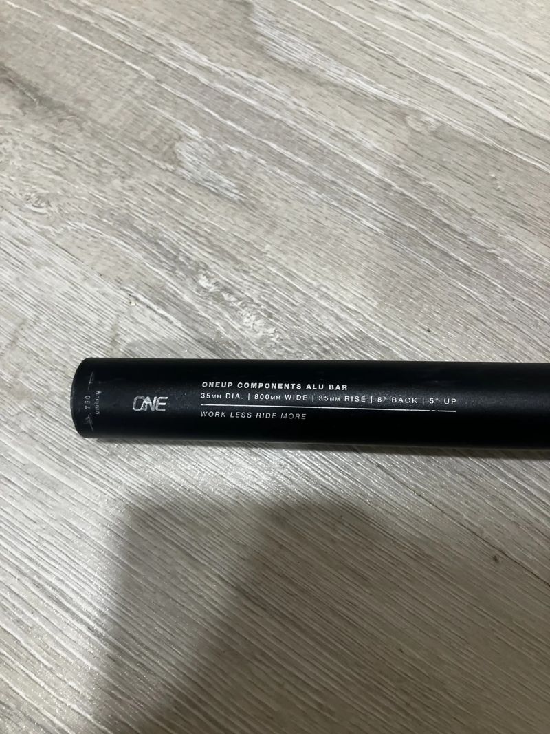 Řídítka OneUp Alloy - 760 mm