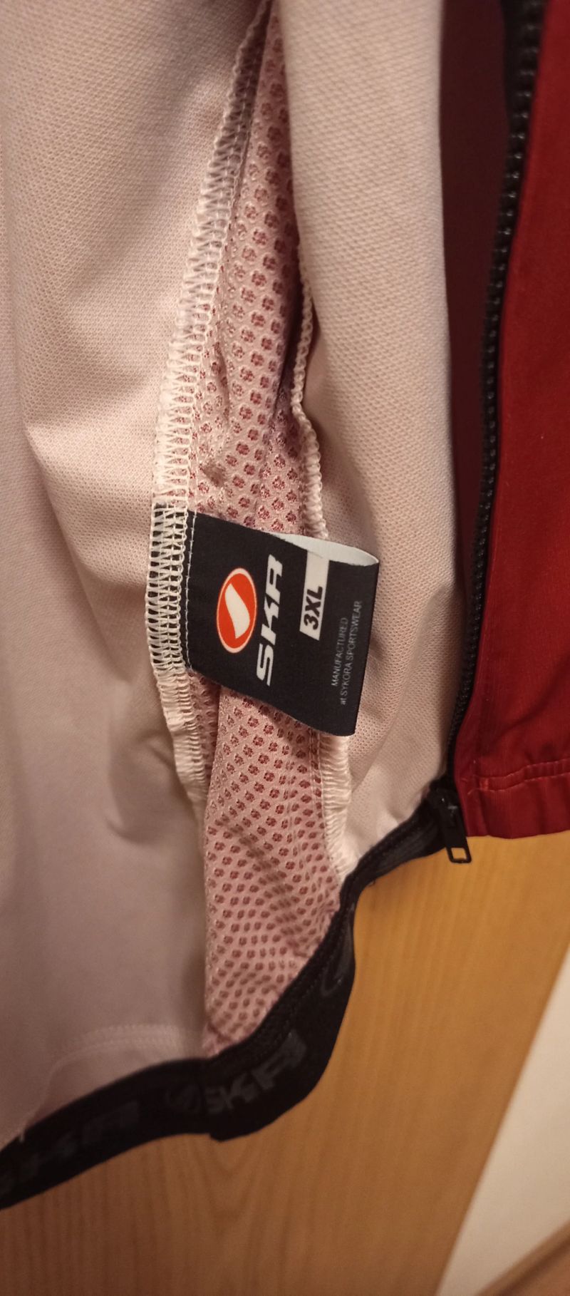 Laren II vesta 3XL od cyklodresy.cz