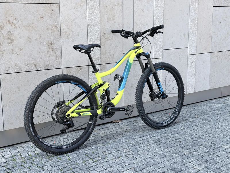 Giant Trance 2, 27,5” vel. S, roku 2017