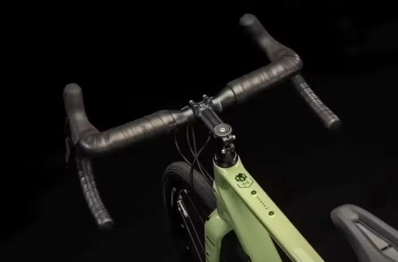 Kross Esker 8.0 půl roku starý, důvod prodeje ze zdravotních důvodů