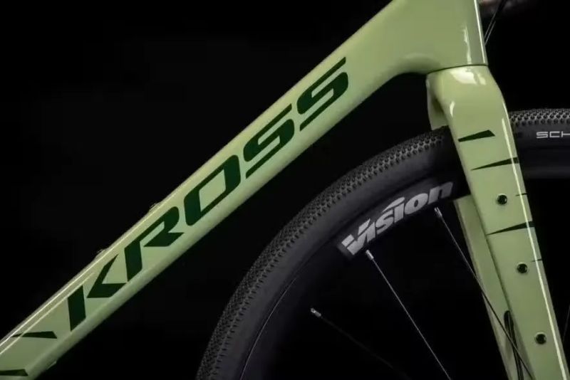 Kross Esker 8.0 půl roku starý, důvod prodeje ze zdravotních důvodů