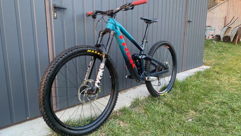 Horské kolo Trek Slash 8