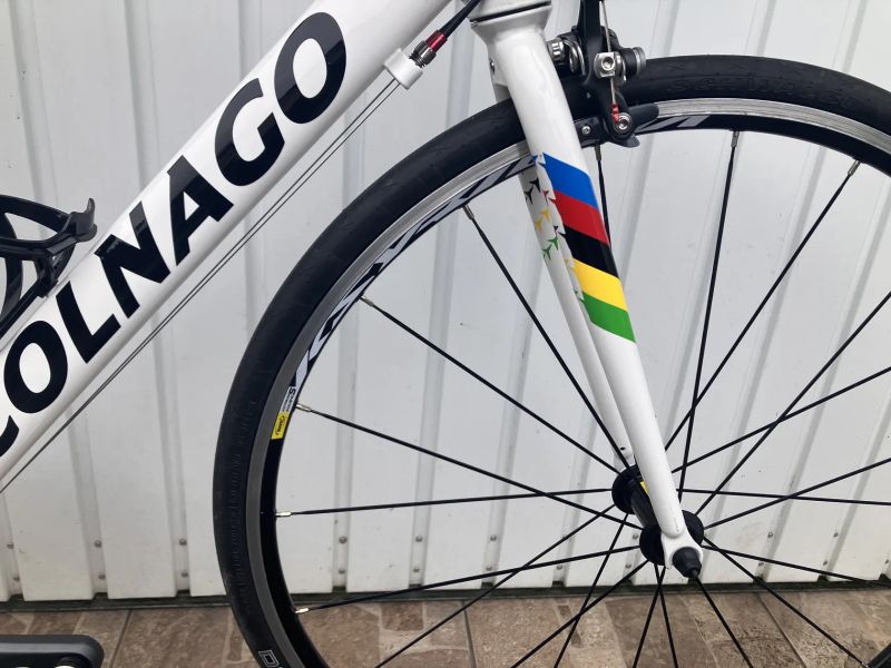 SILNIČNÍ KOLO PRO MENŠÍ POSTAVY PRO JUNIORY