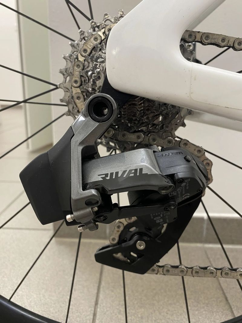 Canyon Aeroad CF SLX 7 AXS