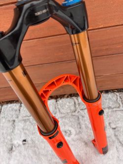 2025 Fox38 Float Factory Grip X2, zdvih 180mm