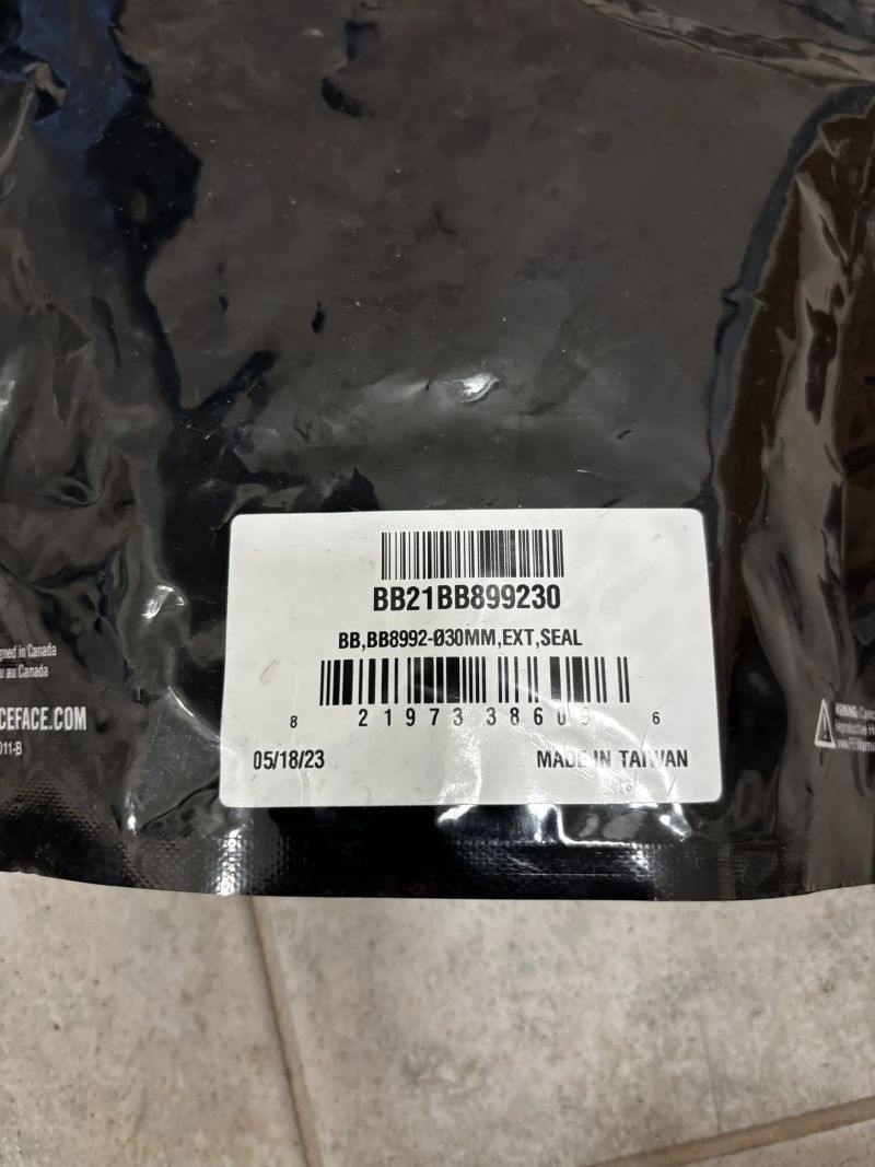 Středové složení RACE FACE BB92