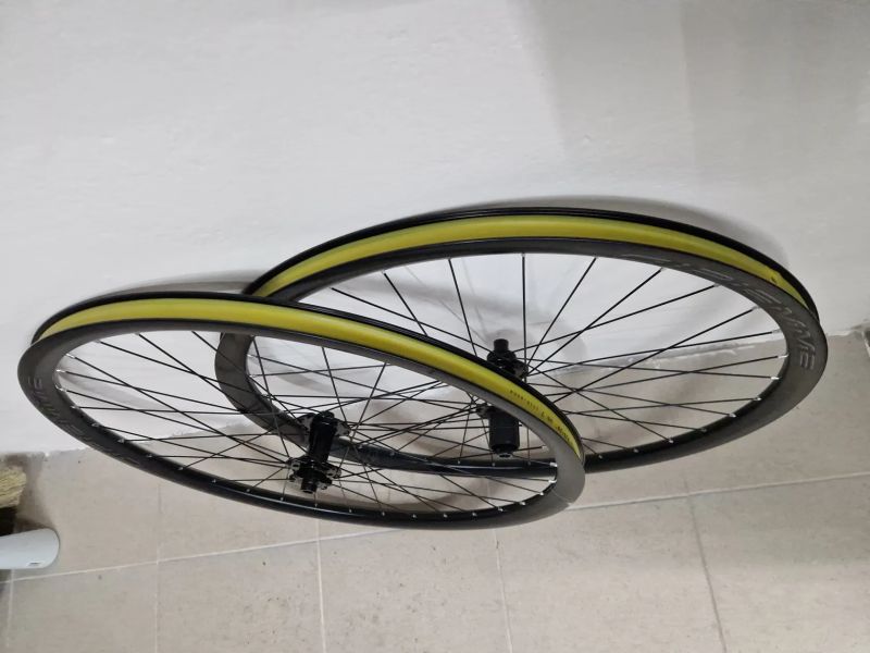 Prodám nová Italská zapletená kola Gipiemme Gravel 825 Disc. 