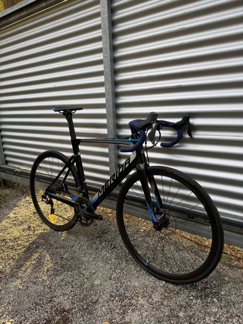 Merida Reacto - ULTEGRA Di2, WATTMETR, KARBONOVÝ KOKPIT