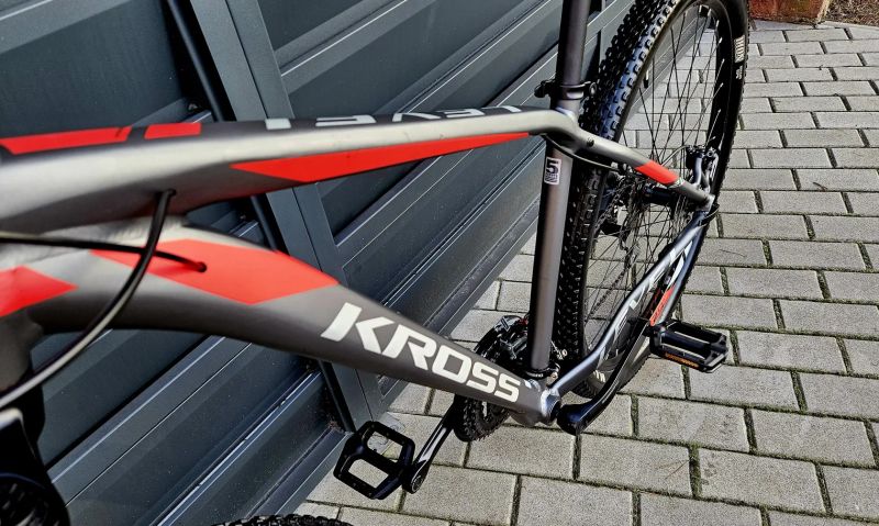 (48)Horské hliníkové kolo Kross 29"