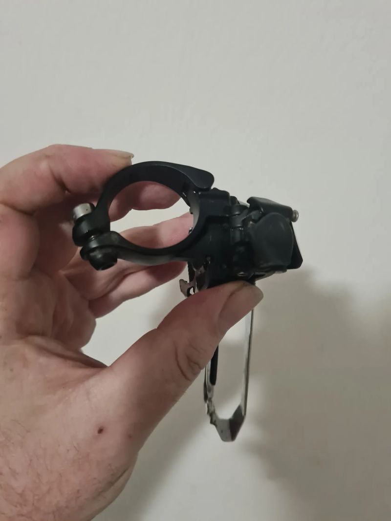 Přesmykac Shimano 105 FD-R7000, objímka 31.8/28.6