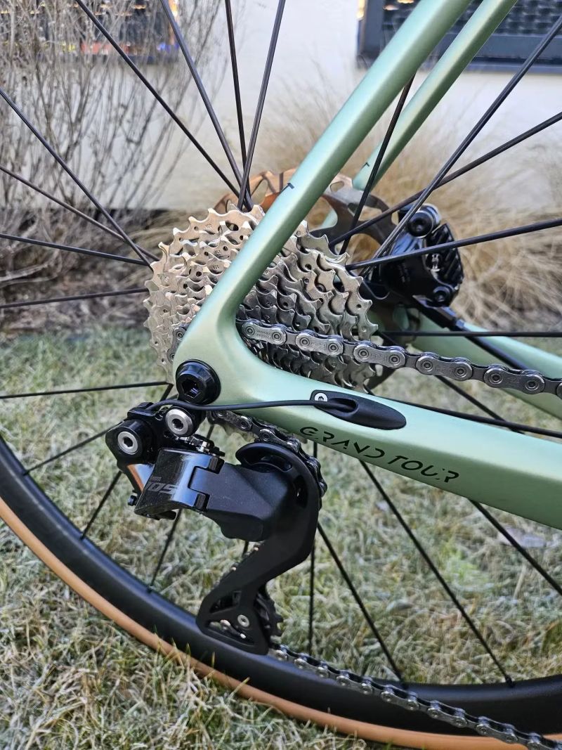 MMR Grand Tour 30, Di2 105