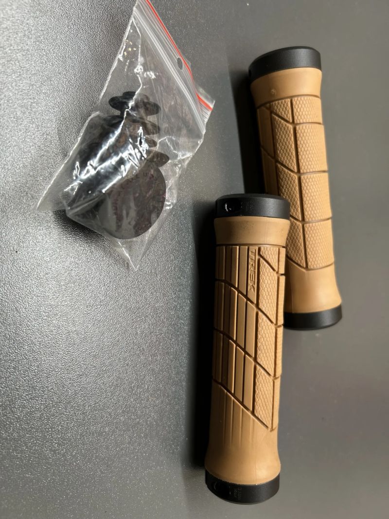 Prodám sadu gripů Trek Line Pro