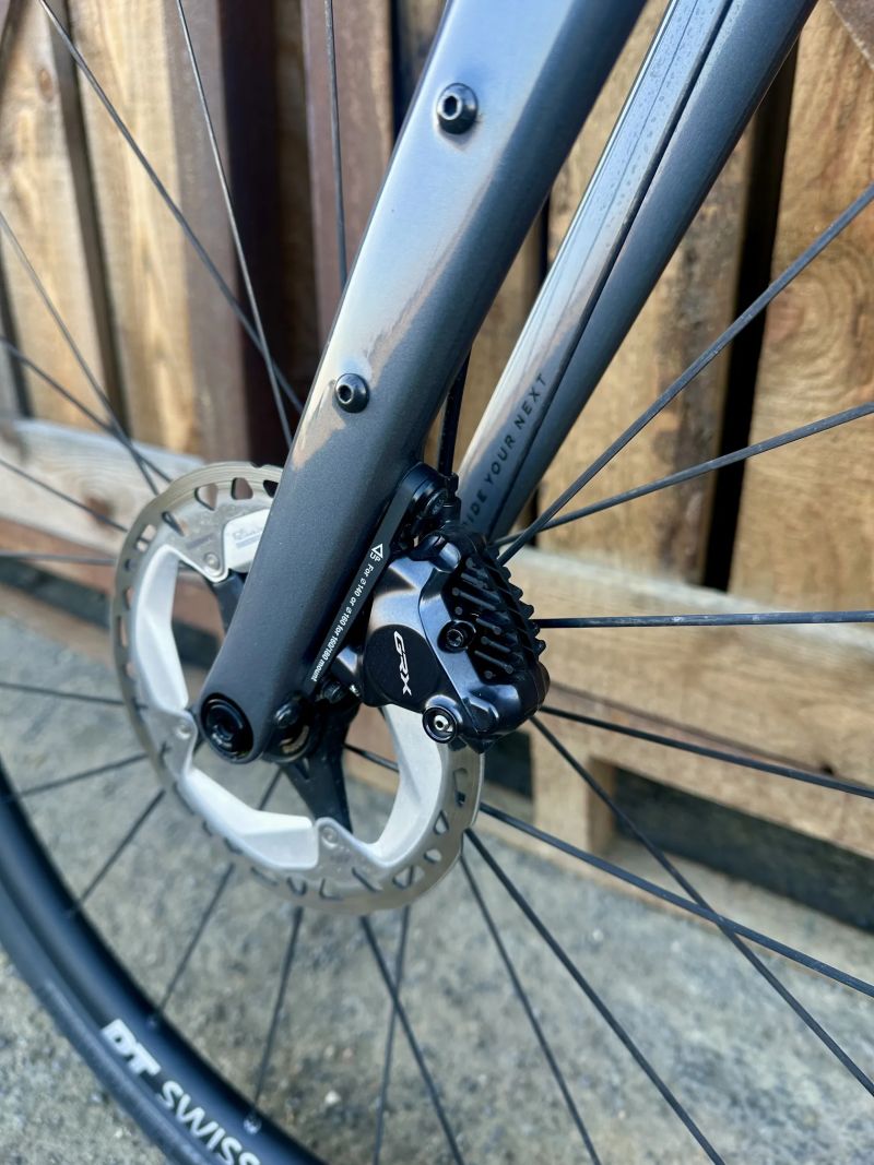 Lapierre Crosshill CF 7.0 na sade Shimano GRX Di2 2x12