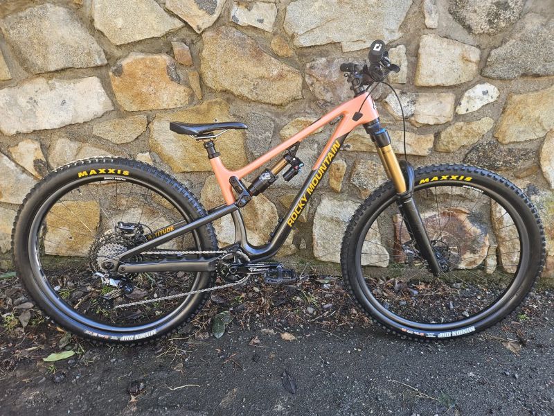 ROCKY MOUTAIN ALTITUDE RALLY EDITION (Fox Kashima, XTR, karbon. kola), vel. M