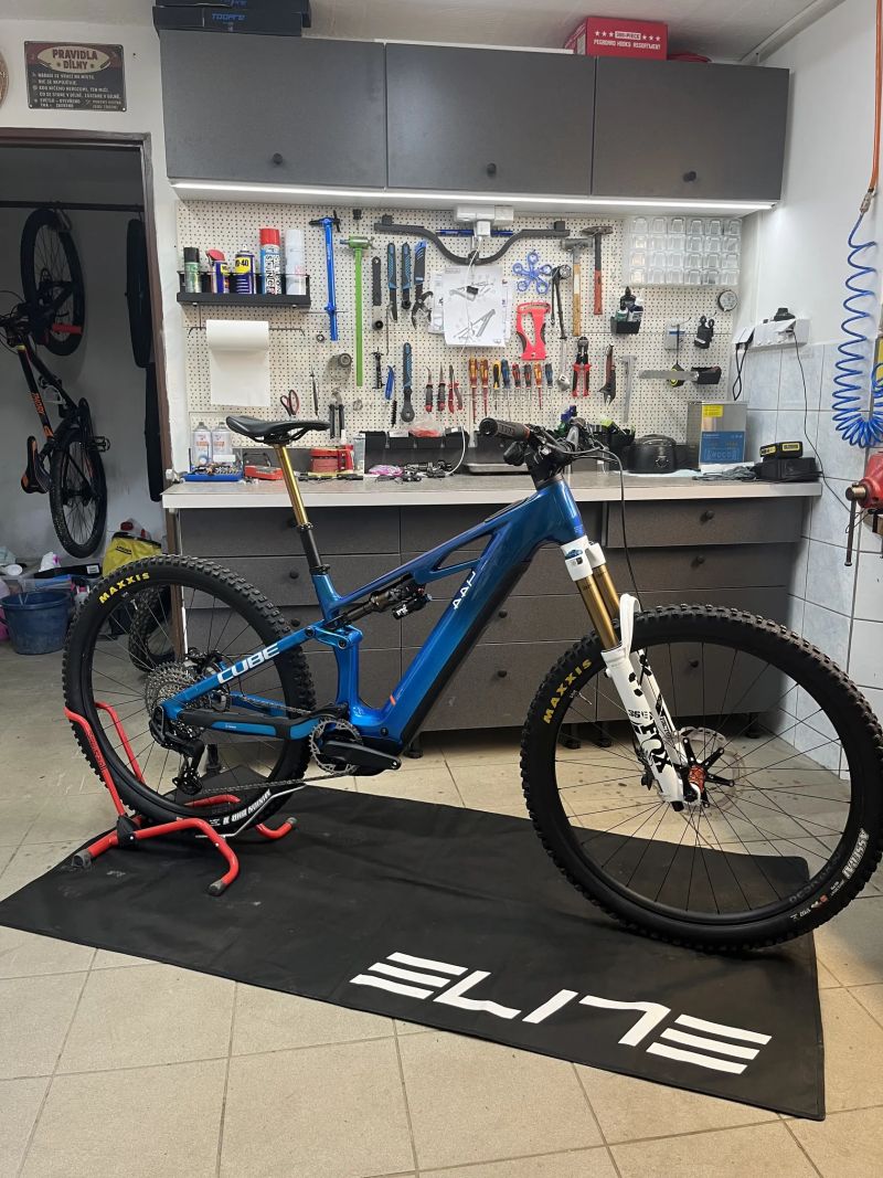 Cube Stereo Hybrid ONE44 HPC AT 800 2025