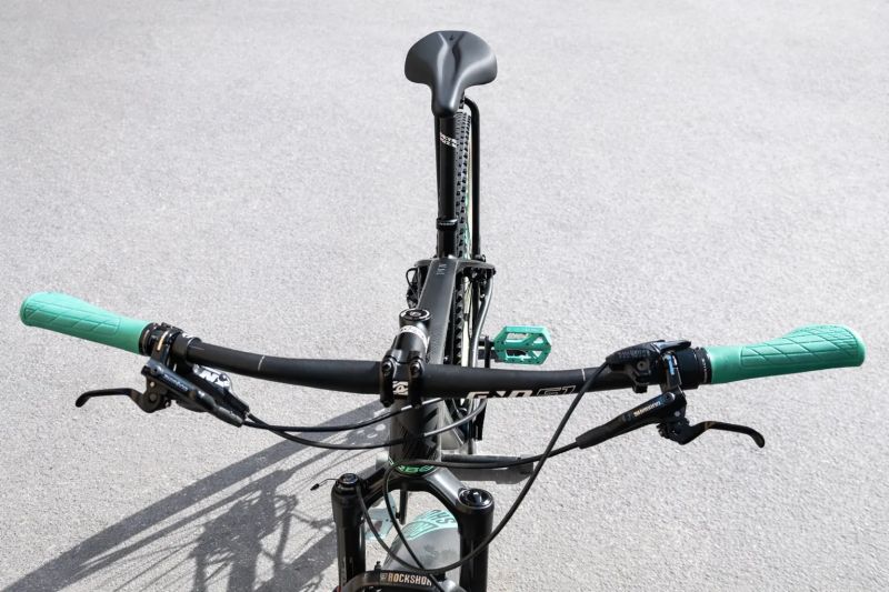 Horské kolo Orbea Alma M30 Carbon 29" 