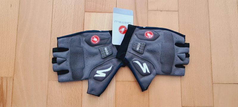 Quick-Step (dres + doplnky) - originál