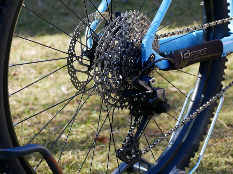 Qayron Ram Mk2 3, kola 29", Crank Brothers dropper, L 180–190 cm, v záruce do 7.2026