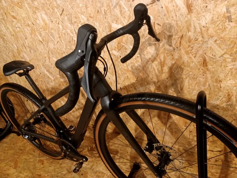 Gravel Specialized Diverge Sport CARBON 2025, velikost rámu 44 (142-152cm)