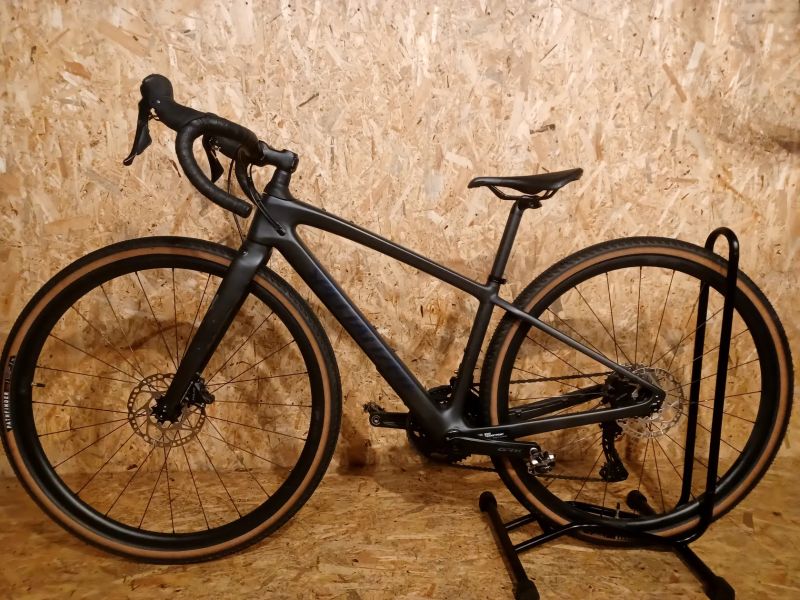 Gravel Specialized Diverge Sport CARBON 2025, velikost rámu 44 (142-152cm)