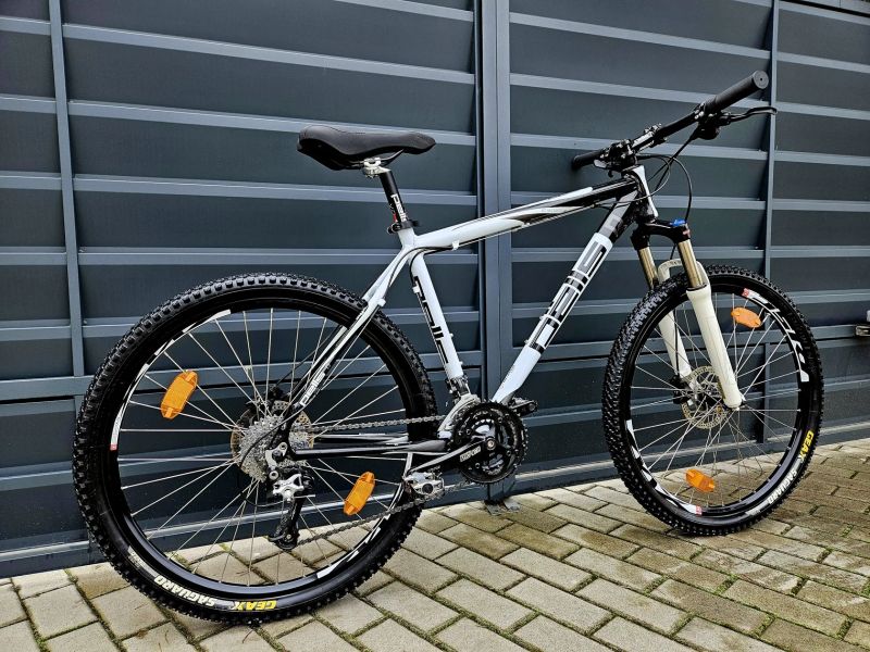 (51)Horské hliníkové kolo Pells