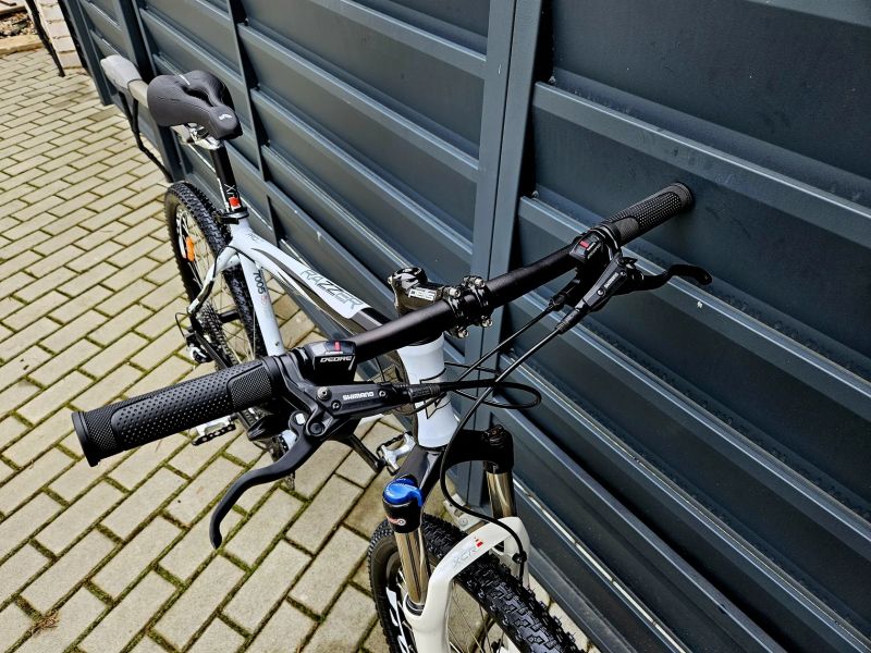 (51)Horské hliníkové kolo Pells