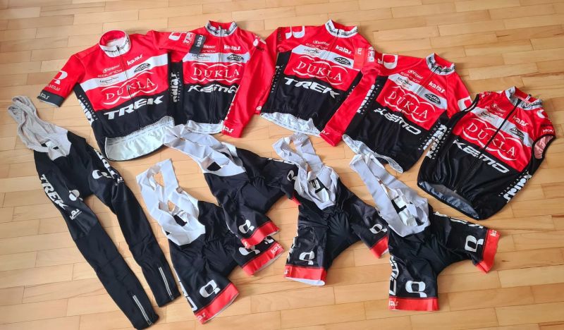 Dukla (Sada) - originál -- (Predám aj jednotlivo)