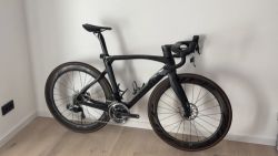 Pinarello Dogma F12