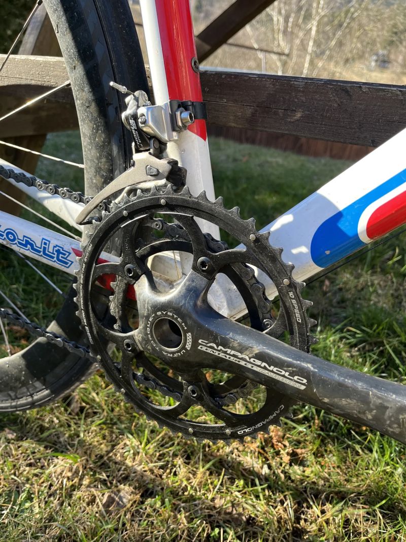 Silniční kolo Favorit