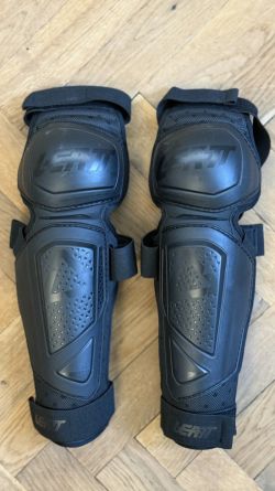 LEATT Knee Shin Guard 3.0 EXT chránič kolen a holení 