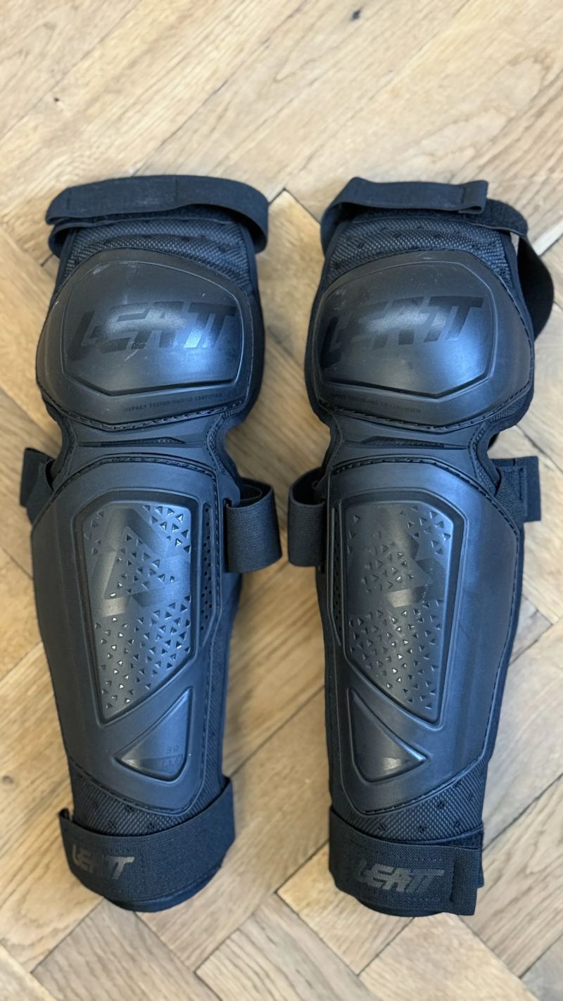 LEATT Knee Shin Guard 3.0 EXT chránič kolen a holení 