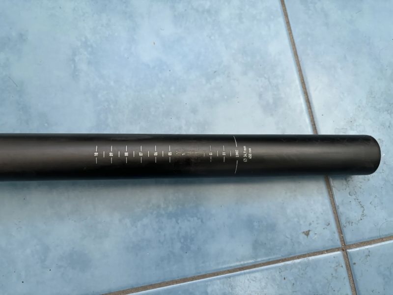 Karbonová sedlovka Ghost