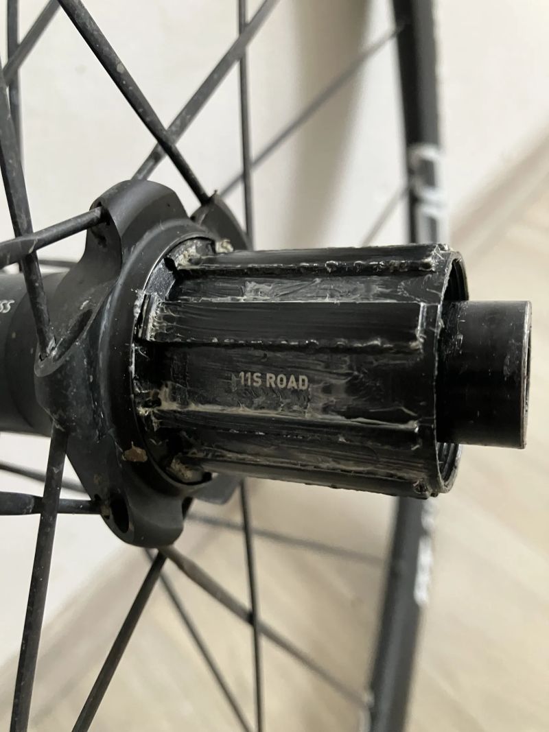 DT Swiss E1800 spline