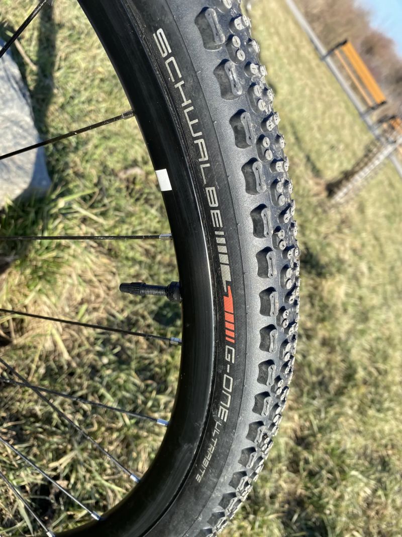 Giant Revolt 2 – vel. S – 300 km – záruka